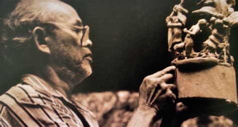 Napoleon Abueva: Modern Filipino Sculptor .